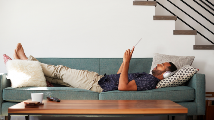 učenje jezika gledanjem filmova i serija